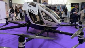 7televalencia taxi volador 696x392 1