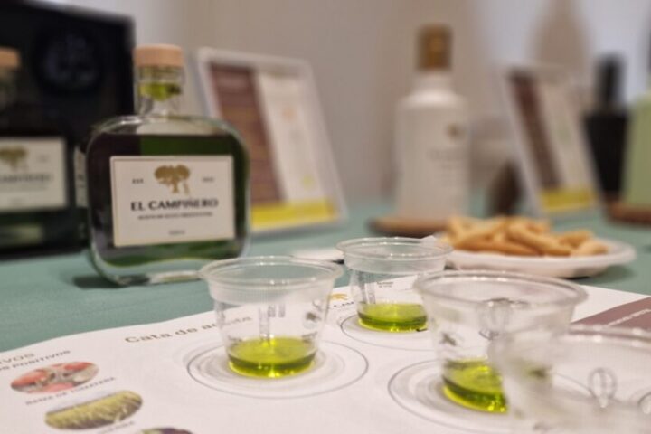 Enguera se viste de oro liquido arranca la III Feria del Aceite 20251014 123617 1 Mediana scaled 1