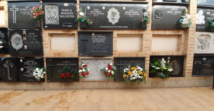 todos los santos cementerio 20191031 100912 16 750x375 1