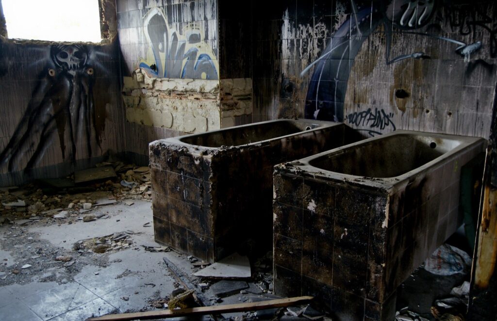 El psiquiatrico de Cheste: sombras, abandono y un silencio que duele | Valencia Prohibida 2 79150645 2210088349092042 3745483752973795328 n