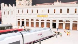Carcaixent inaugura una gran muestra de maquetas ferroviarias con mas de 200 metros de recorrido 1