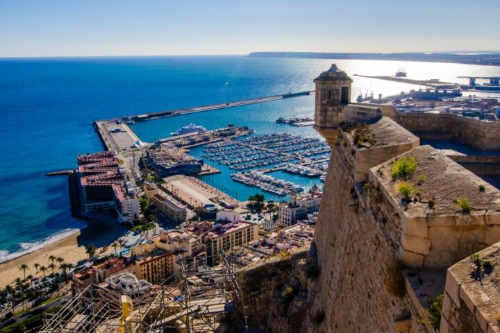 Castillo de Santa Barbara de Alicante historia leyendas y guia completa para tu visita 2