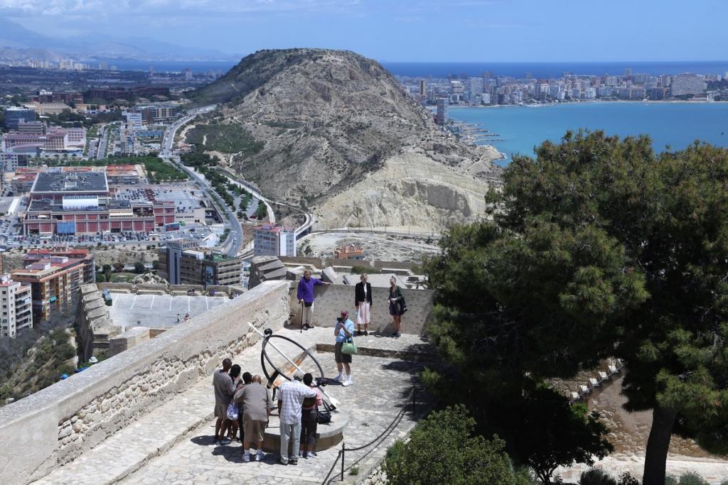 Castillo de Santa Barbara de Alicante historia leyendas y guia completa para tu visita 8
