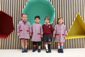 Di a de los calcetines desparejados en British School of Valencia Mediana