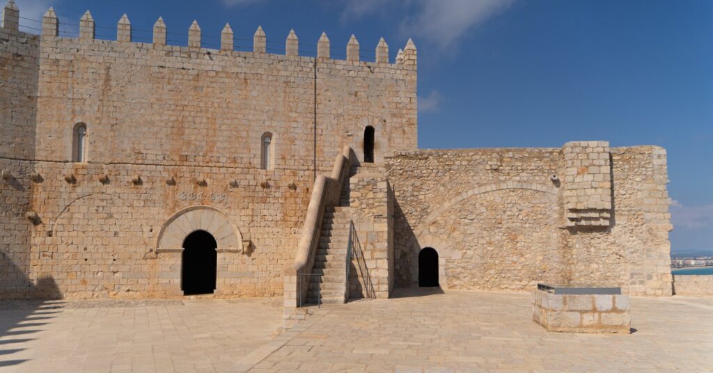 Mapa de rodajes en Peñíscola: un recorrido cinematográfico junto al mar 5 G42jGR4WEAA9M73