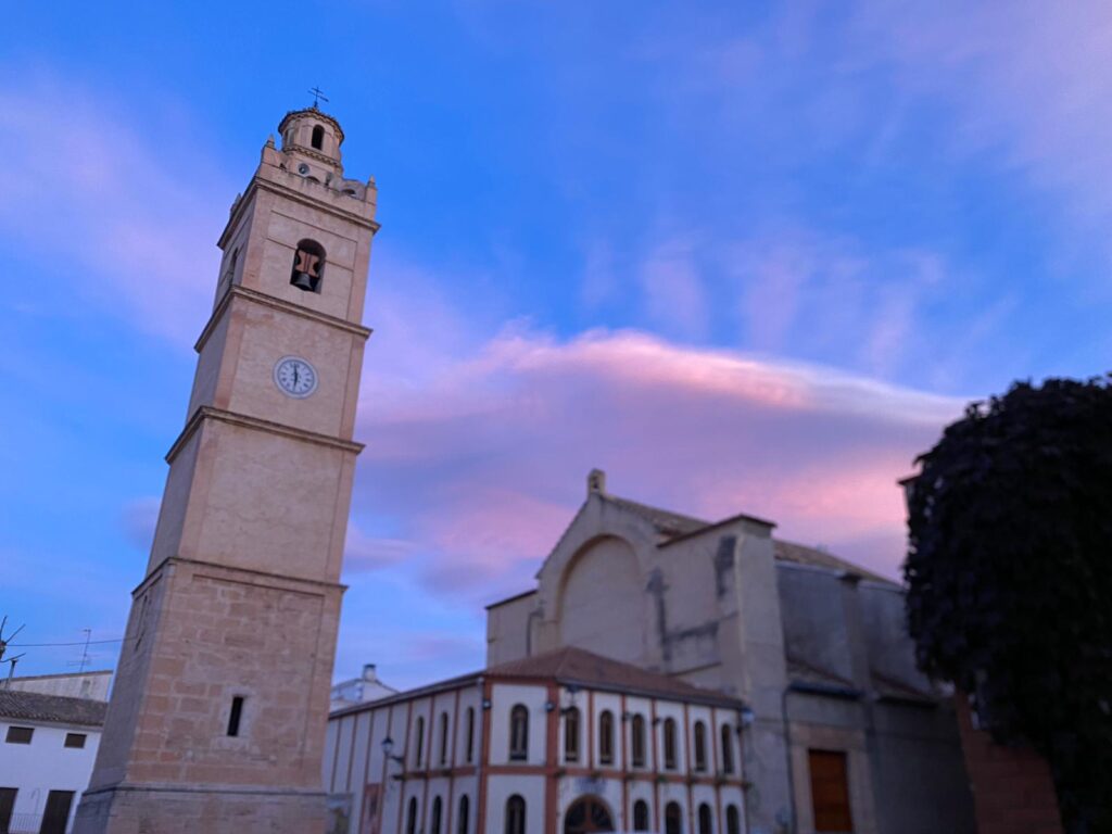 El singular campanario exento de Zarra: historia, arquitectura y una tradición que sigue viva 4 La Torre 1