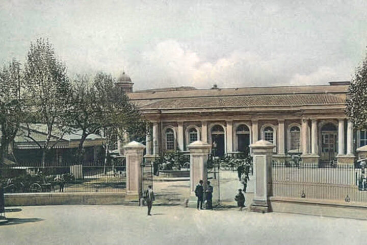 La primera estacion de tren de Valencia