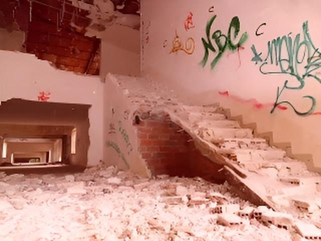 Los misterios del antiguo colegio de Agost: cuando el silencio pregunta “¿Quieres jugar?” 4 Los misterios del antiguo colegio de Agost cuando el silencio pregunta ¿Quieres jugar 3