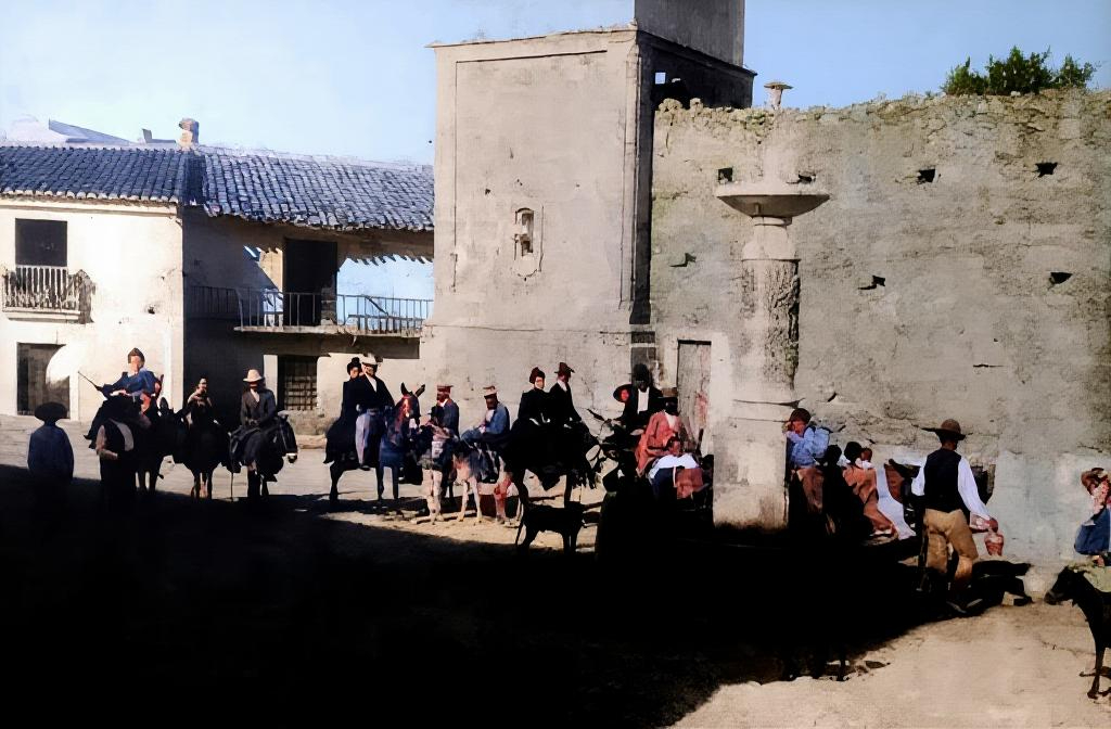 El singular campanario exento de Zarra: historia, arquitectura y una tradición que sigue viva 2 Zarra foto antigua 850x556 fotor 2025111564532