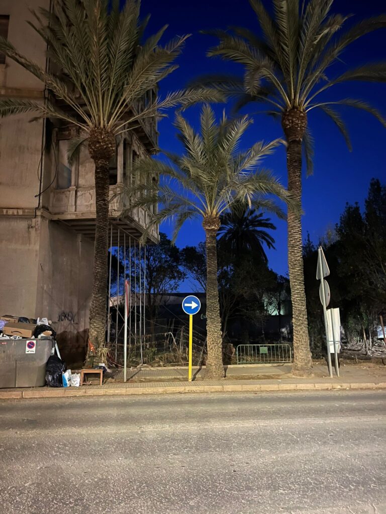 b8646eb0 4e1b 428f a81c 143827849282 1 768x1024 1