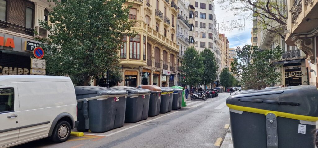 carteles tiendas valencia 20251130 131010 2 Mediana