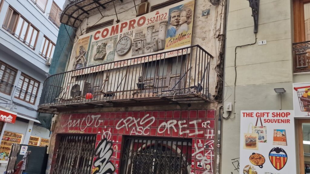 carteles tiendas valencia 20251130 131010 3 Mediana