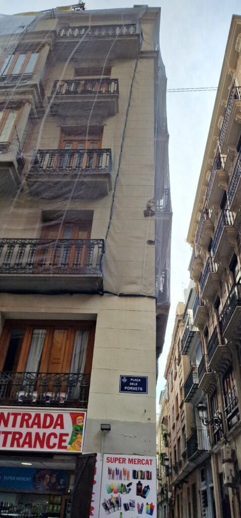 carteles tiendas valencia 20251130 131010 8 Mediana