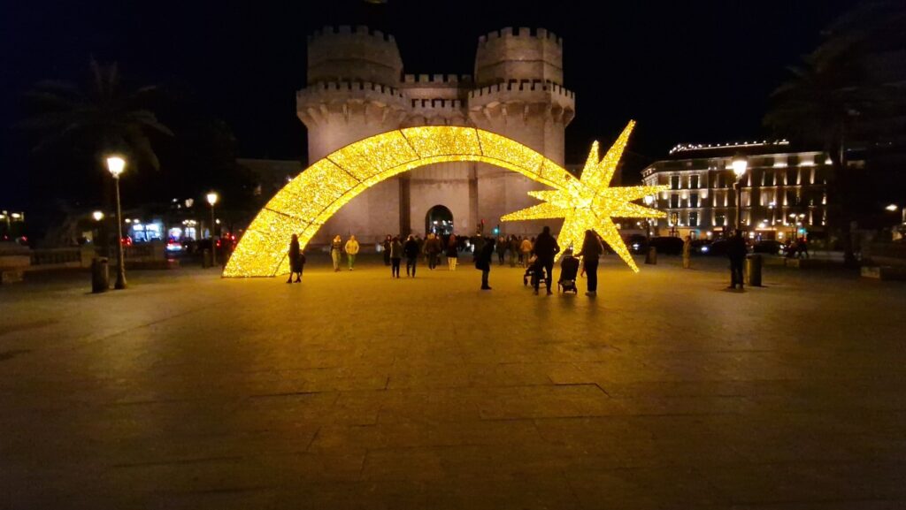 luces de navidad valencia 20251121 184900 1 Mediana