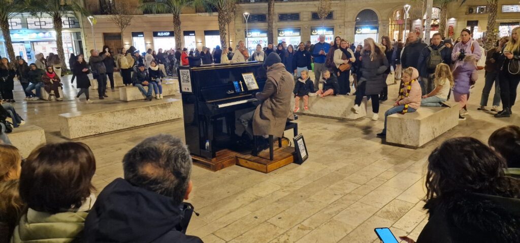 luces de navidad valencia 20251121 184900 11 Mediana