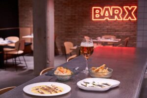 restaurantes valencia bar x elle 1648550807 scaled 1