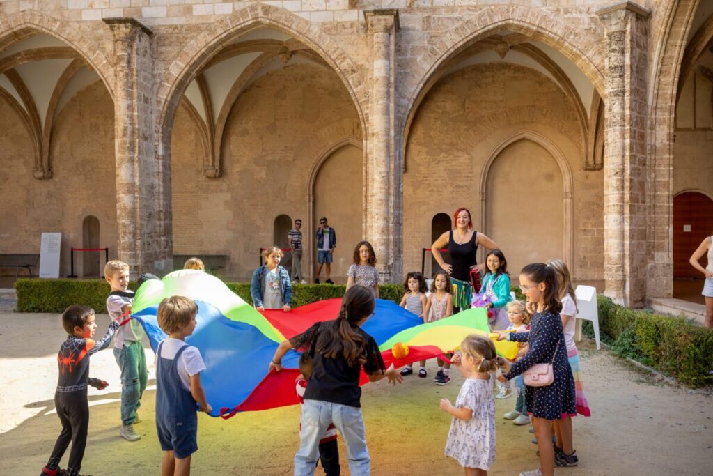 251217 EDU FOTO CMCV Carme Contat CCCC 2 scaled 1