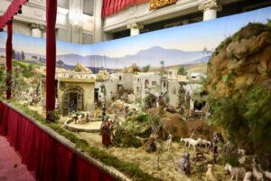 Belen Monumental instalado en el Salon de Cristal del Ayuntamiento 12 Mediana