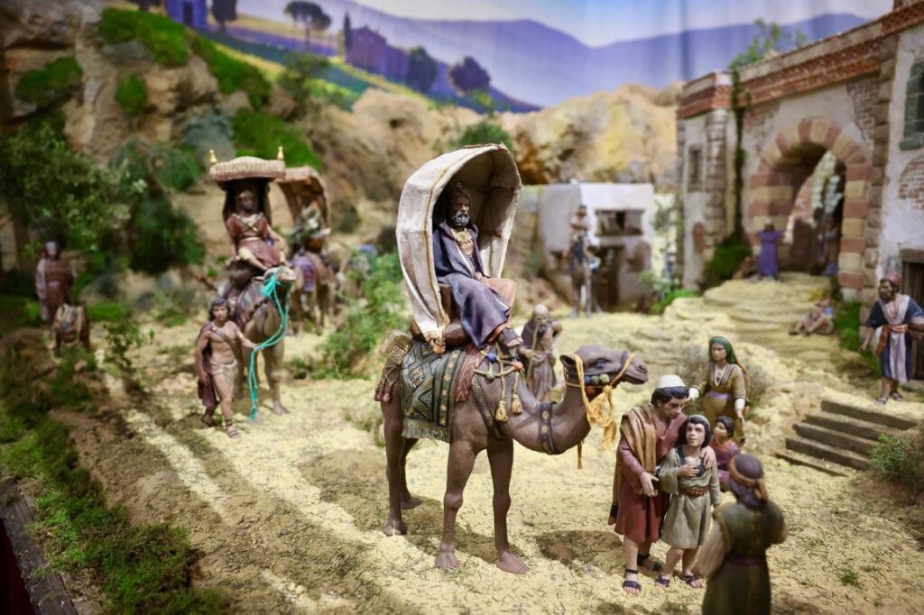 Así es el Belén Monumental del Salón de Cristal del Ayuntamiento de Valencia 9 Belen Monumental instalado en el Salon de Cristal del Ayuntamiento 8 Mediana