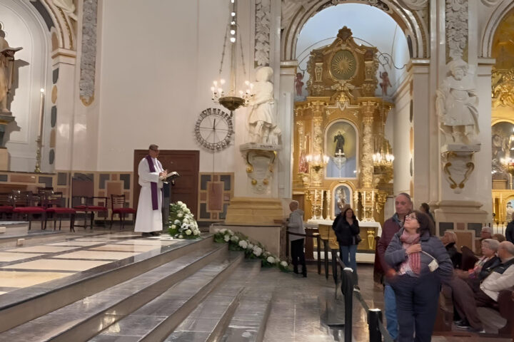 b4336843 31e6 49d4 b416 90146dd48f1d 16 9 discover aspect ratio default 0 fotor 202512017104