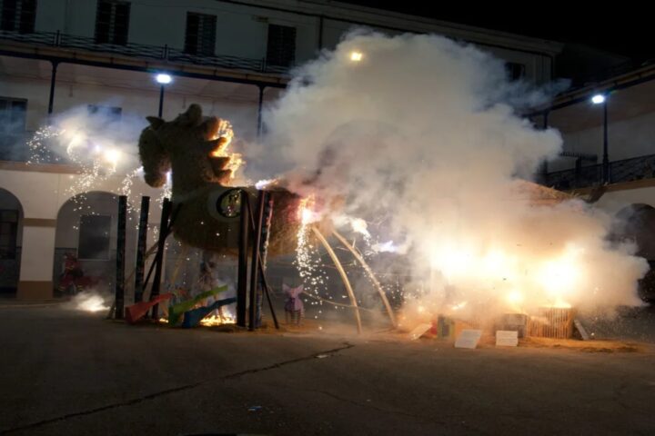 Grid 2 cols 2 20240123 falla FAS