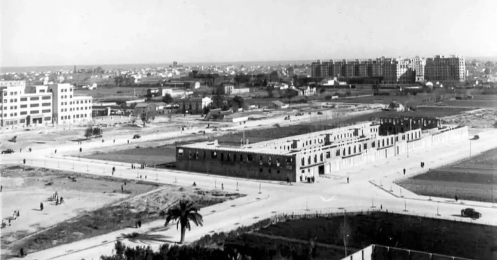 Valencia desde el aire en los años 50: un paisaje en transformación 3 561719686 1221275030046832 1868935629273592607 n w1500