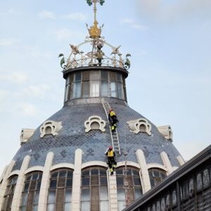 El Ayuntamiento licita la redaccion del proyecto para reparar la cubierta del Mercado Central de Valencia 4
