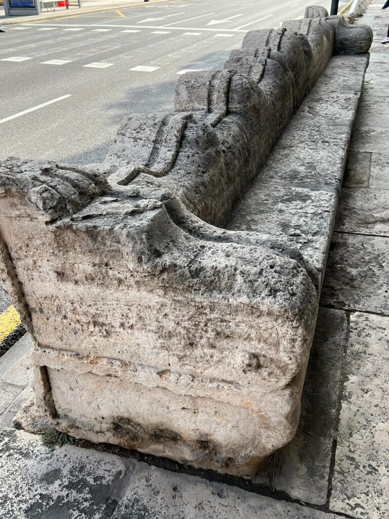 El Banco de los Magistrados: el asiento desde el que se gobernaba el río Turia 5 El Banco de los Magistrados el asiento desde el que se gobernaba el rio Turia 4