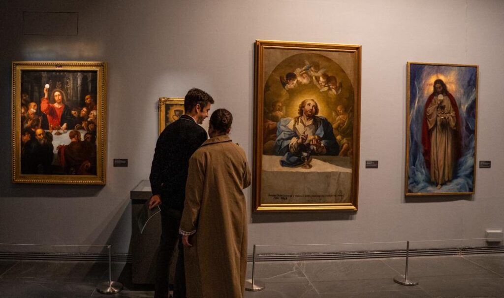 Exposicion Un mundo por descubrir. El Santo Caliz de Valencia en el MuVIM 2