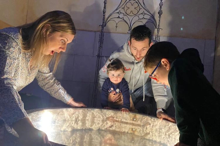 Museo Iluziona en Valencia: mitos, leyendas y fotografía interactiva en Ruzafa 3 GALERIA Museo Iluziona ILUZIONA03