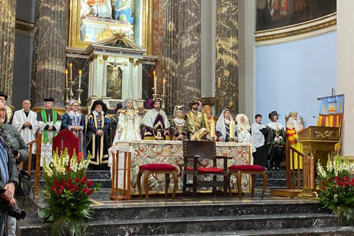 Lo Rat Penat participa en la tradicional Festa dels Bults en honor a San Vicente Ferrer 1