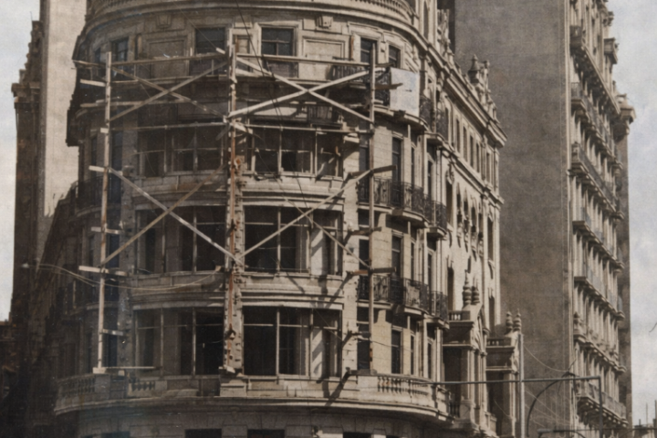 Grid 2 cols 1 Valencia en construccion el Edificio Rogla comercio y arquitectura en la Valencia de los anos veinte Mediana