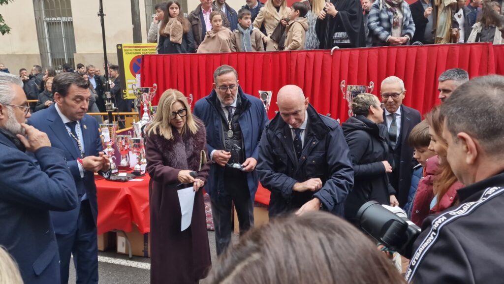 El día en que Valencia vuelve a bendecir a sus animales (y por qué esta edición ha sido especial) 111 bendicion de animales de la calle Sagunto reune a miles de personas en Valencia por San Antonio Abad 20260117 104730 160 Mediana