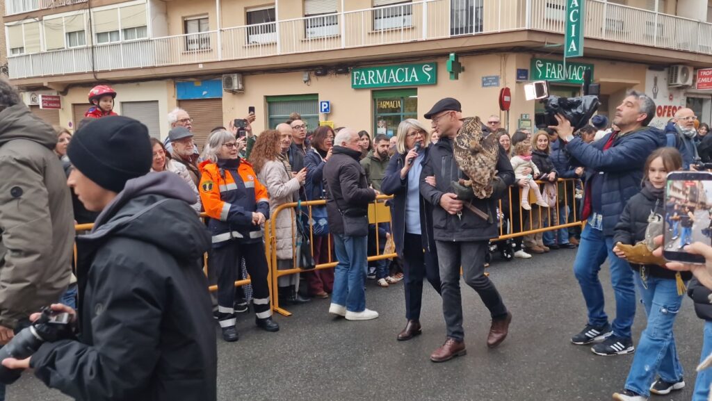 El día en que Valencia vuelve a bendecir a sus animales (y por qué esta edición ha sido especial) 126 bendicion de animales de la calle Sagunto reune a miles de personas en Valencia por San Antonio Abad 20260117 104730 187 Mediana