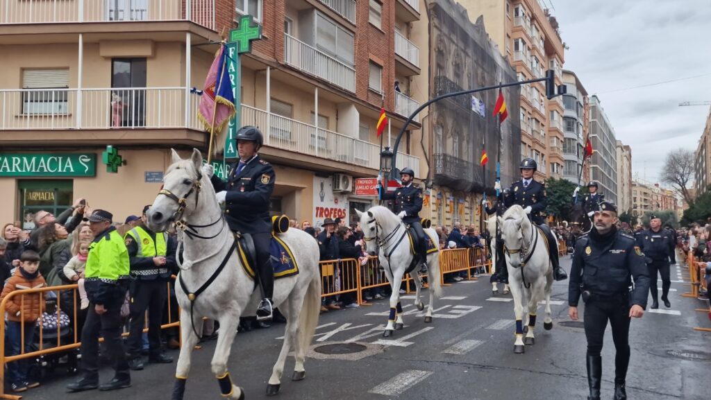El día en que Valencia vuelve a bendecir a sus animales (y por qué esta edición ha sido especial) 161 bendicion de animales de la calle Sagunto reune a miles de personas en Valencia por San Antonio Abad 20260117 104730 256 Mediana