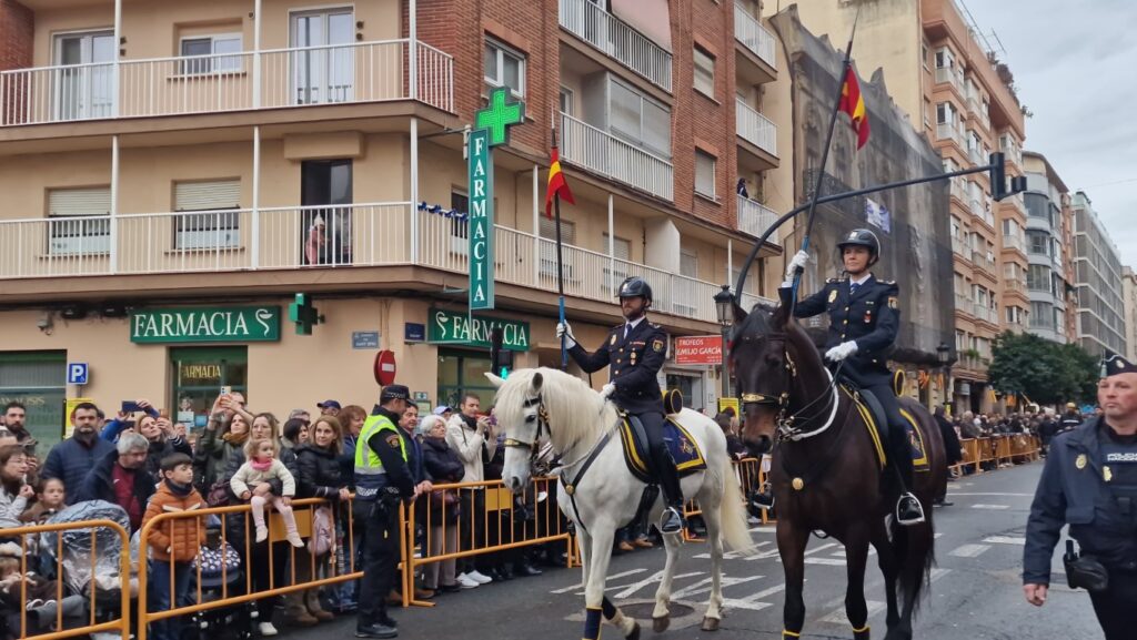 El día en que Valencia vuelve a bendecir a sus animales (y por qué esta edición ha sido especial) 165 bendicion de animales de la calle Sagunto reune a miles de personas en Valencia por San Antonio Abad 20260117 104730 260 Mediana