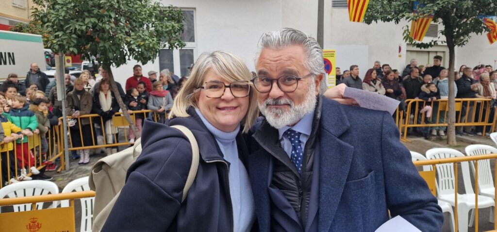 El día en que Valencia vuelve a bendecir a sus animales (y por qué esta edición ha sido especial) 173 bendicion de animales de la calle Sagunto reune a miles de personas en Valencia por San Antonio Abad 20260117 104730 278 Mediana