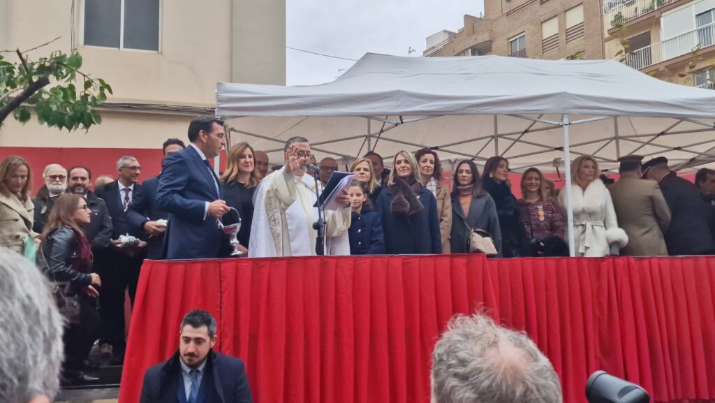 El día en que Valencia vuelve a bendecir a sus animales (y por qué esta edición ha sido especial) 39 bendicion de animales de la calle Sagunto reune a miles de personas en Valencia por San Antonio Abad 20260117 104730 31 Mediana