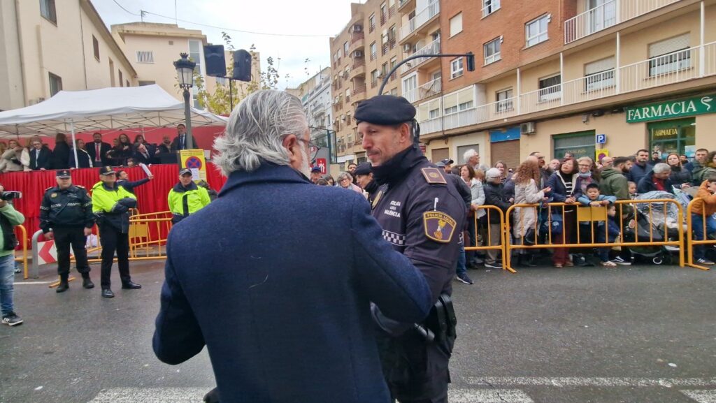 El día en que Valencia vuelve a bendecir a sus animales (y por qué esta edición ha sido especial) 189 bendicion de animales de la calle Sagunto reune a miles de personas en Valencia por San Antonio Abad 20260117 104730 319 Mediana