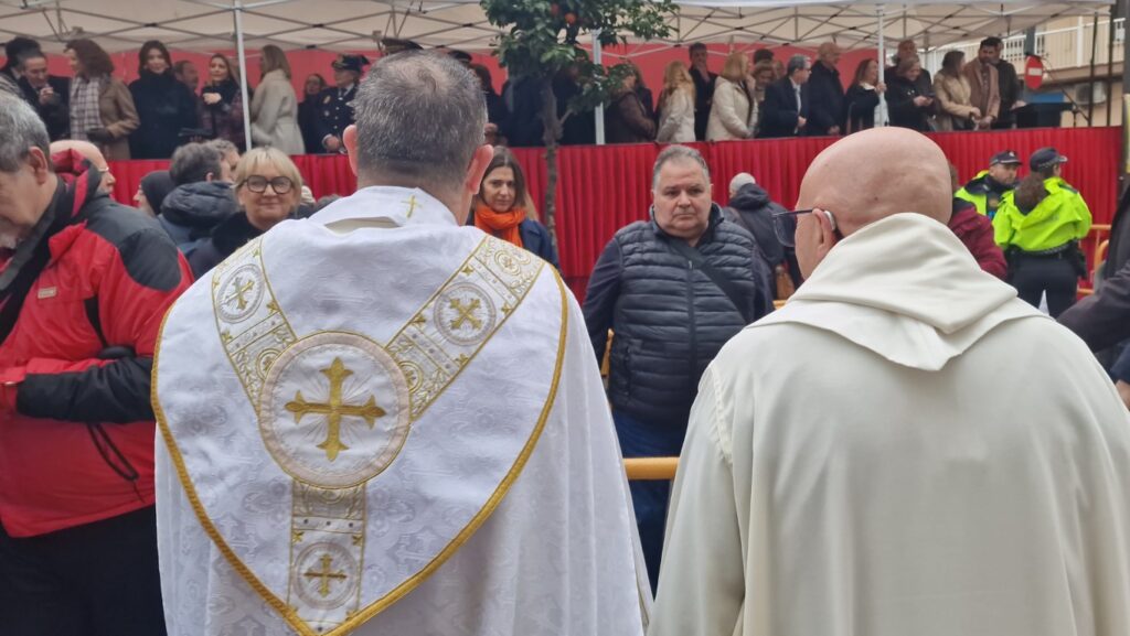 El día en que Valencia vuelve a bendecir a sus animales (y por qué esta edición ha sido especial) 6 bendicion de animales de la calle Sagunto reune a miles de personas en Valencia por San Antonio Abad 20260117 104730 48 Mediana