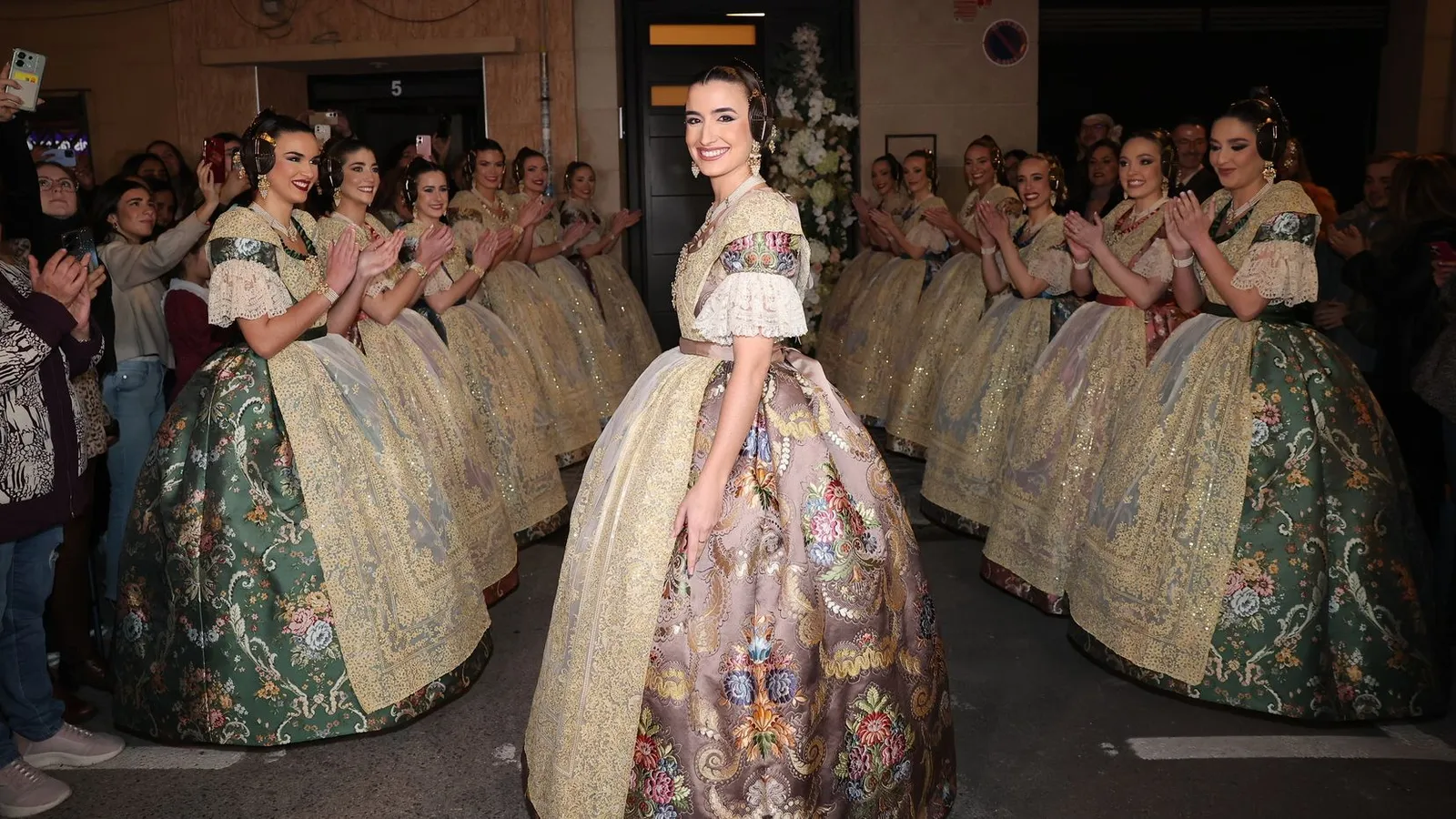 c841ee84 ab4c 49b0 8dc4 02c177478fc2 16 9 aspect ratio 1600w 0