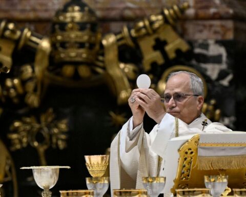 el papa leon xiv preside una misa ante cardenales 16 9 aspect ratio default 0 da39 1