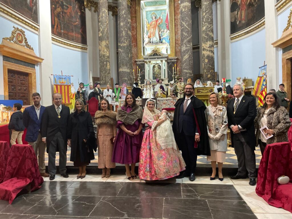 Historia de la misa en honor al bautismo de San Vicente Ferrer en València 2 misa en honor al bautismo de San Vicente Ferrer 3