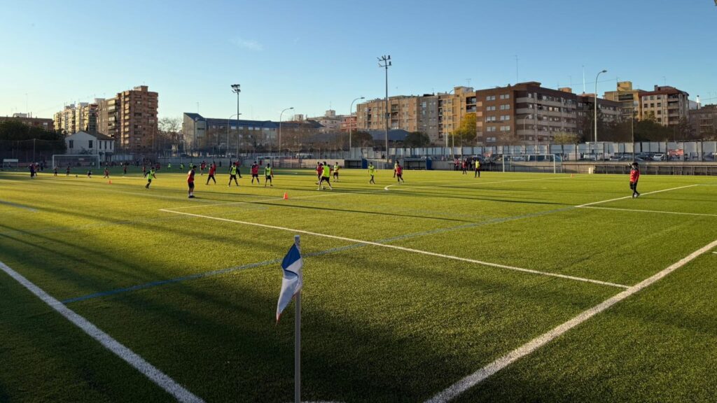 0218 Catala Renovacio camp futbol Marxalenes