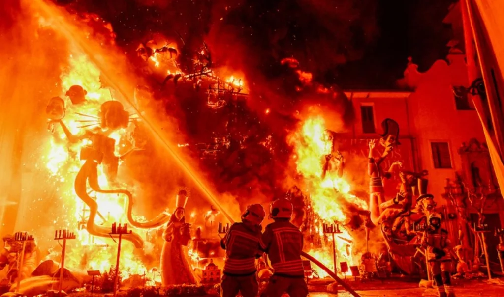 CREMA FALLAS VALENCIA 1