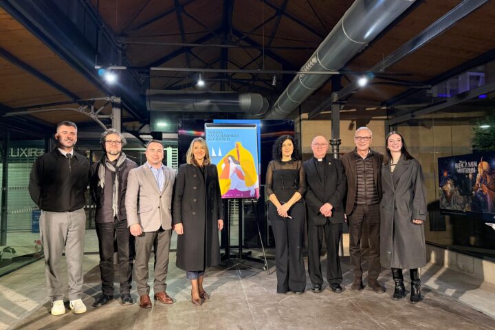 La Semana Santa Marinera de Valencia desvela un cartel que emociona desde el silencio 2