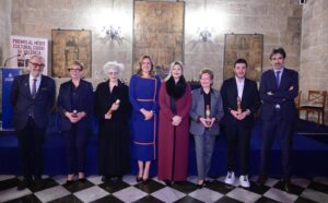 Magui Mira Ricard Camarena Isabel Sanchis y Angeles Lopez Artiga reciben el Merito Cultural Ciudad de Valencia 2026 3