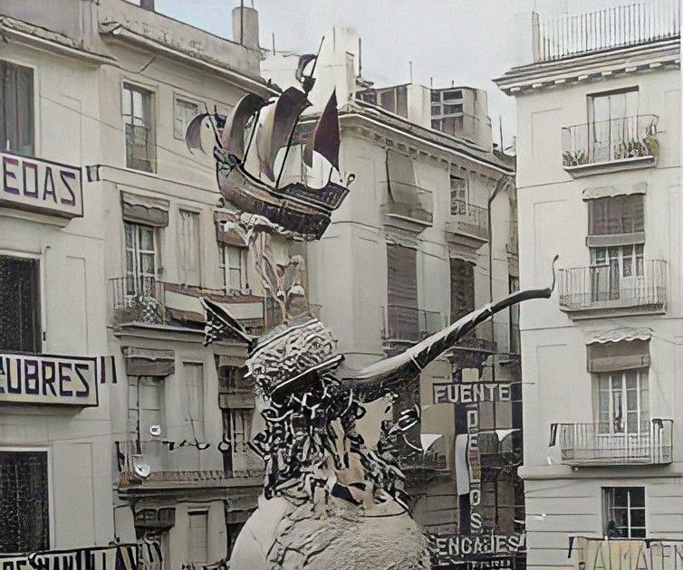 1 Falla de 1943. Foto archivo Falla Merced