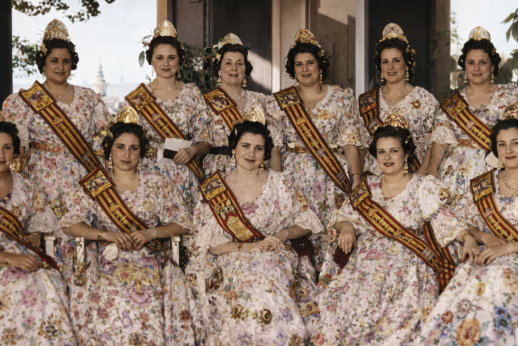 Consuelo 92 anos y una energia imposible la fallera del 52 53 falla 1953 2