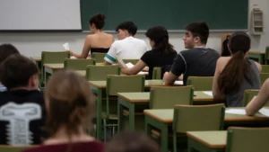 Guia PAU 2026 en Valencia Calendario oficial fechas de notas y fin de la excepcionalidad